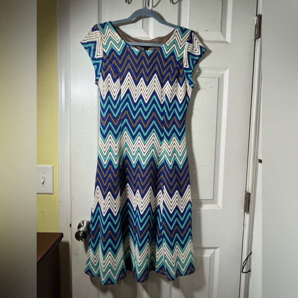 Sharagano Women’s Dress Sz 6